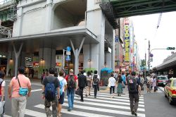 都営新宿線線『岩本町』駅下車、１番出口から徒歩10分のバレエ教室
