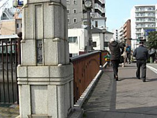 横浜、中区、JR根岸線、ブルーライン『関内』駅から徒歩４分の大人の初心者バレエ教室