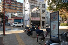横浜、中区、ブルーライン『桜木町』駅から徒歩６分の大人の初心者ヨガ教室